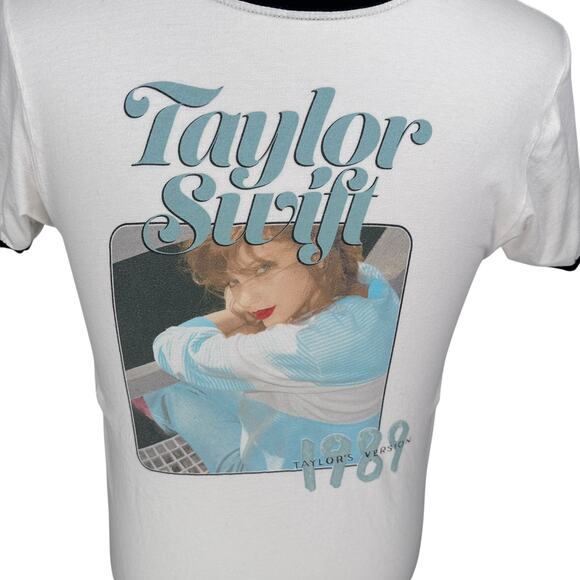 Taylor Swift 1989 Taylor's Version Photo Ringer T-Shirt Adult’s Small Off-White - Picture 2 of 8
